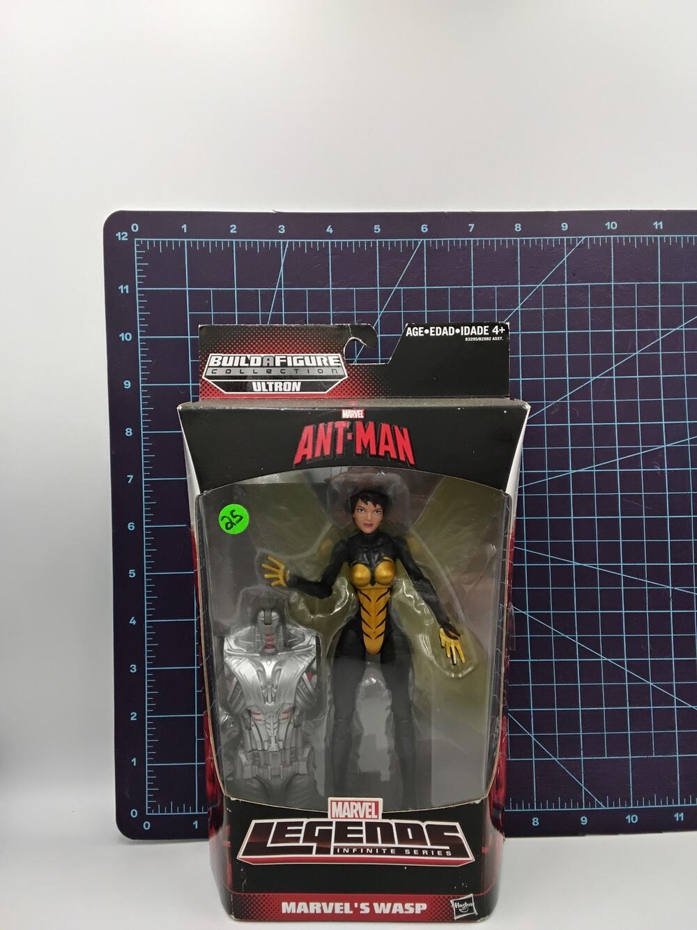 2015 WASP Legends infinite Series Action Figure Sealed Marvel Hasbro